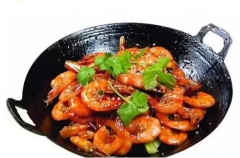 鍋上厚厚的油垢怎么去除？用這個方法讓舊鍋變新鍋！